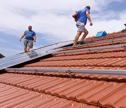 what is a solar roof mounting system